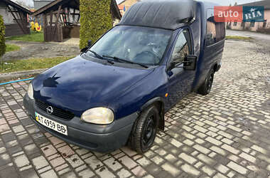 Грузовой фургон Opel Combo 1999 в Косове