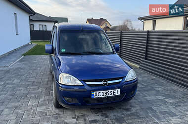 Мінівен Opel Combo 2009 в Луцьку