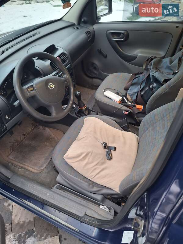 Вантажівка Opel Combo 2003 в Івано-Франківську