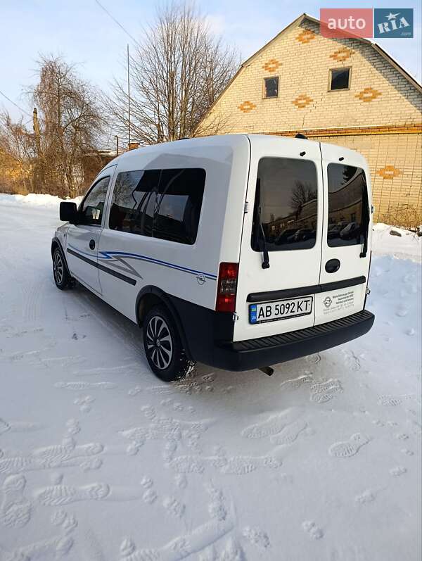 Минивэн Opel Combo 2006 в Хмельнике