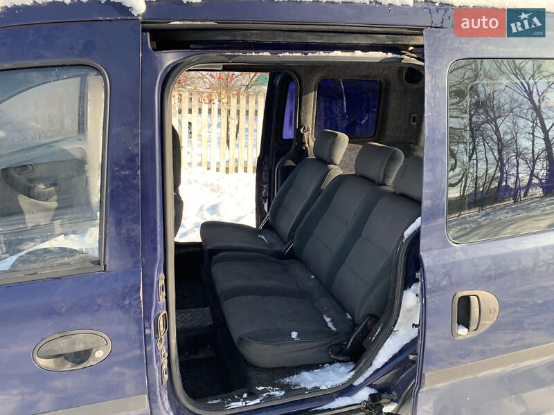 Минивэн Opel Combo 2004 в Барановке