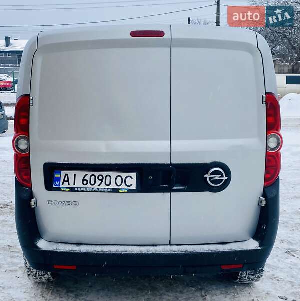 Вантажівка Opel Combo 2012 в Києві фото 7 Вантажівка Opel Combo 2012 в Києві