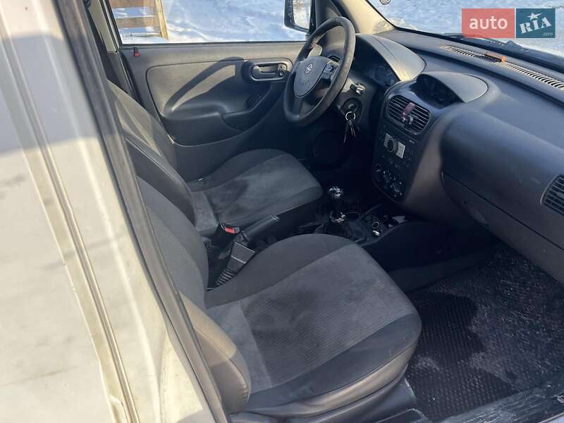 Вантажний фургон Opel Combo 2011 в Києві фото 57 Вантажний фургон Opel Combo 2011 в Києві