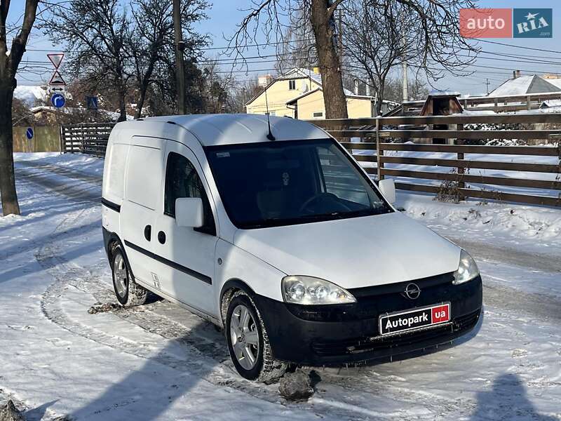 Вантажний фургон Opel Combo 2011 в Києві фото 3 Вантажний фургон Opel Combo 2011 в Києві