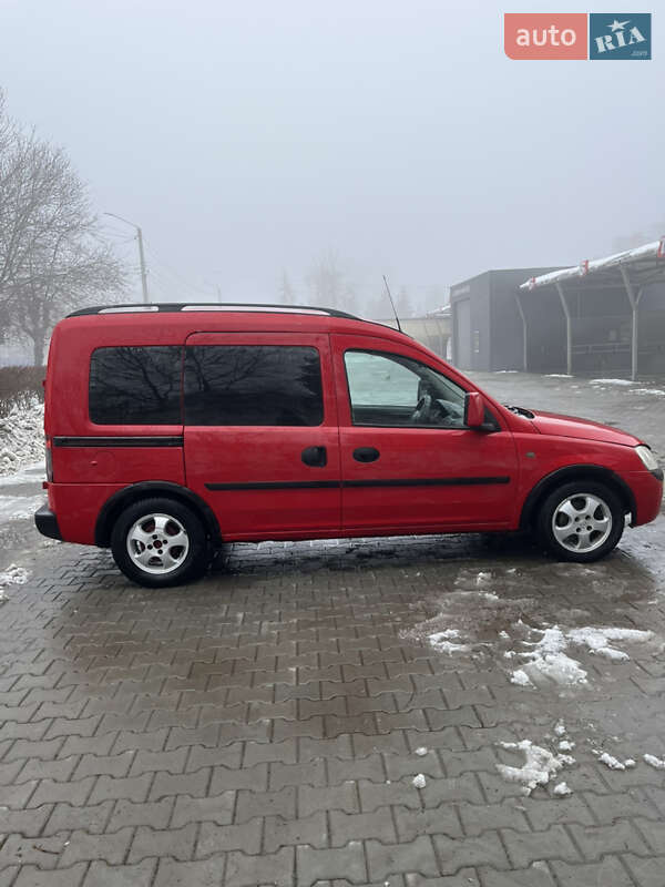 Мінівен Opel Combo 2003 в Чернівцях