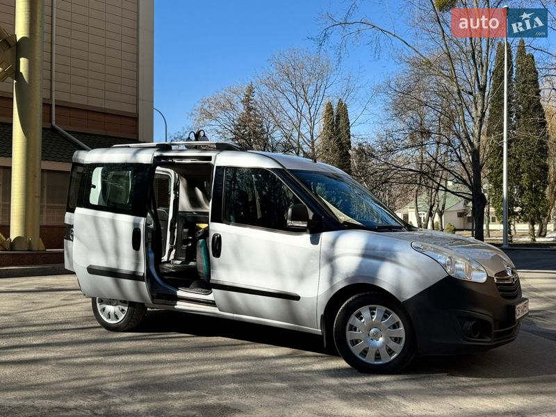 Мінівен Opel Combo 2013 в Києві