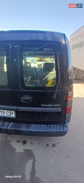Минивэн Opel Combo 2006 в Вишневом