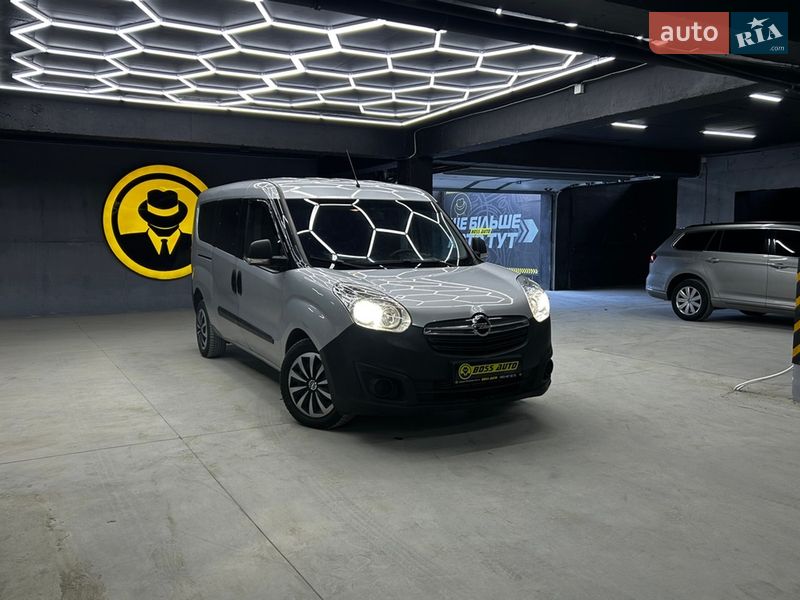 Мінівен Opel Combo 2014 в Чернівцях