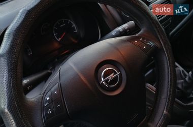 Вантажний фургон Opel Combo 2013 в Брюховичах