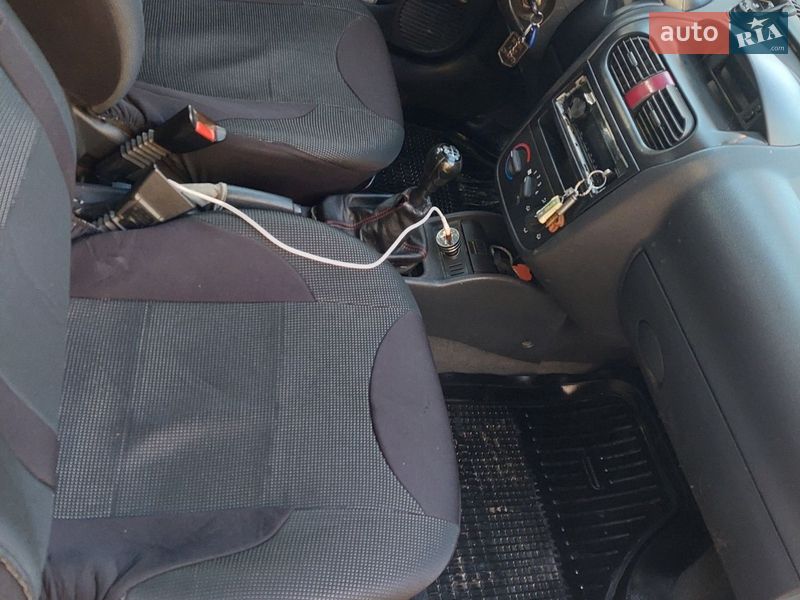 Мінівен Opel Combo 2006 в Валках