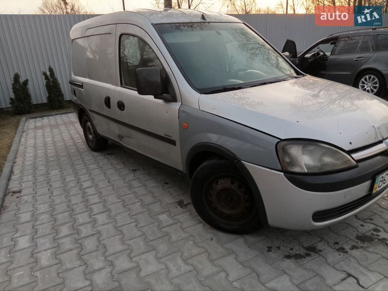 Вантажний фургон Opel Combo 2002 в Костопілі фото 3 Вантажний фургон Opel Combo 2002 в Костопілі