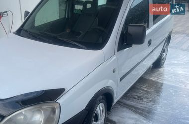 Минивэн Opel Combo 2005 в Ужгороде