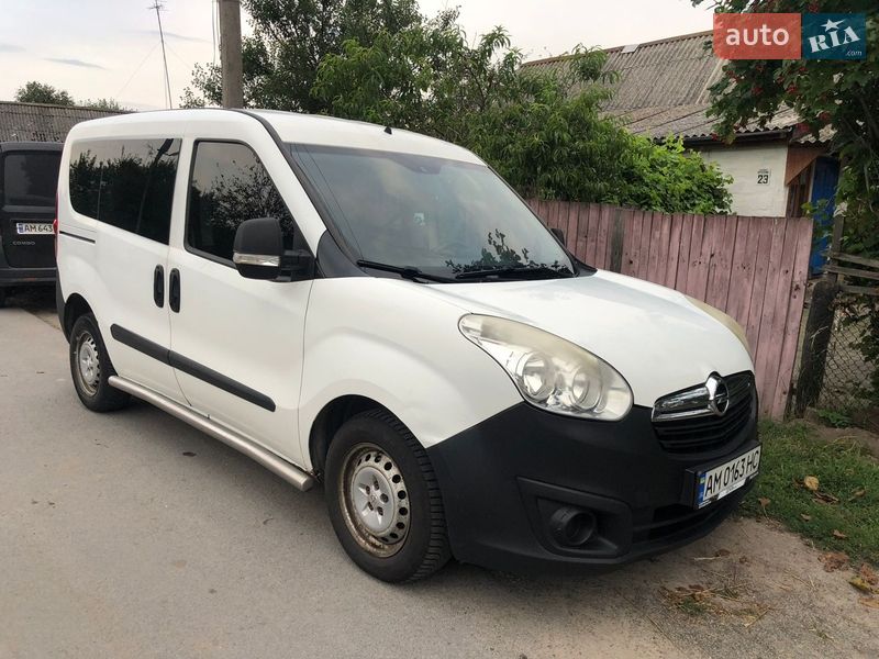 2013 Opel Combo, VIN W0L6ZYC1AD9540443:plate — фото 1 (autoria)
