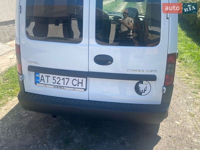 Мінівен Opel Combo 2006 в Коломиї