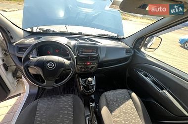 Вантажний фургон Opel Combo 2017 в Одесі