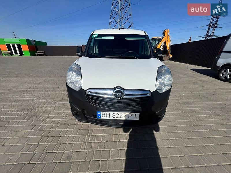 Вантажний фургон Opel Combo 2017 в Одесі