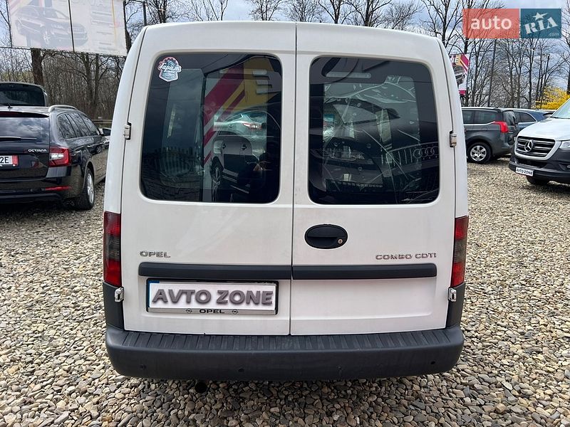 Минивэн Opel Combo 2005 в Коломые