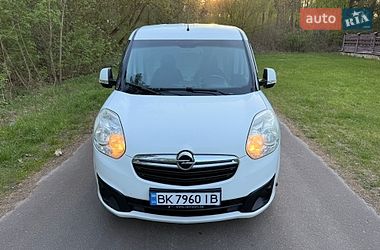 Вантажний фургон Opel Combo 2013 в Нетішині