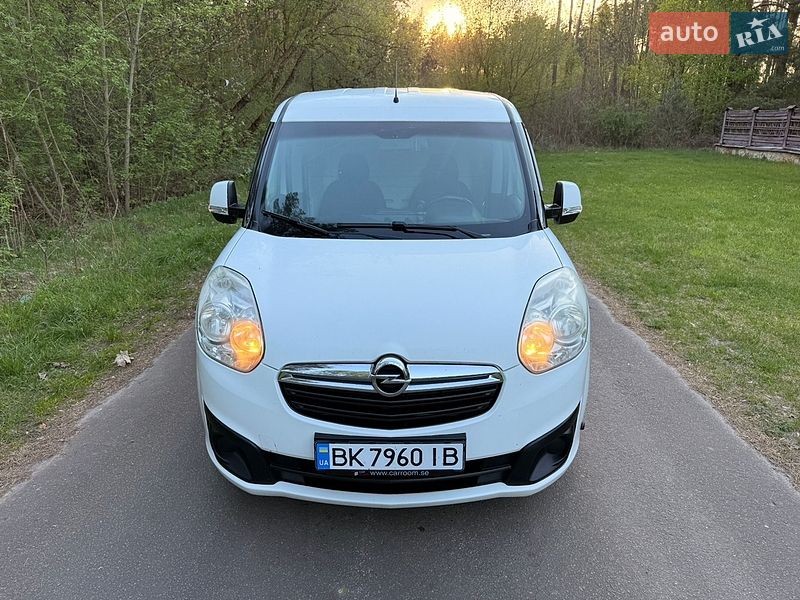 Вантажний фургон Opel Combo 2013 в Нетішині