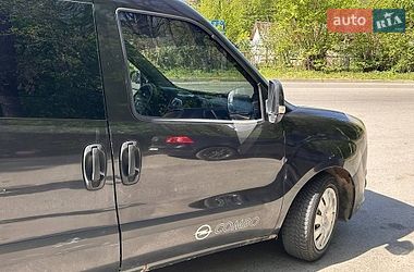 Вантажний фургон Opel Combo 2012 в Львові