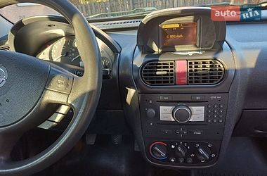 Мінівен Opel Combo 2005 в Косові