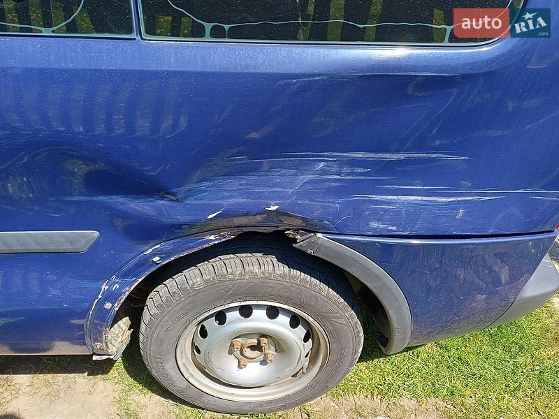 Мінівен Opel Combo 2005 в Косові
