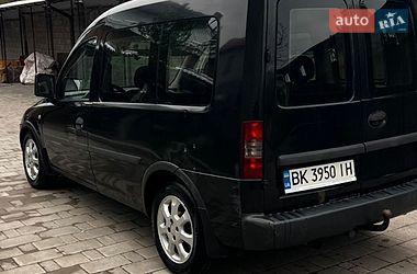 Мінівен Opel Combo 2008 в Рівному