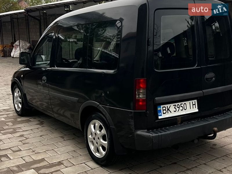 Мінівен Opel Combo 2008 в Рівному