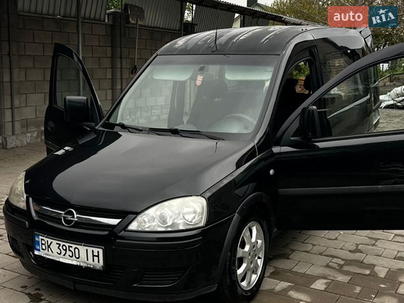 Мінівен Opel Combo 2008 в Рівному