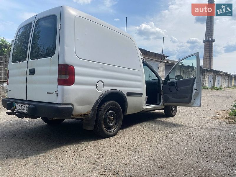 Вантажний фургон Opel Combo 1998 в Дніпрі