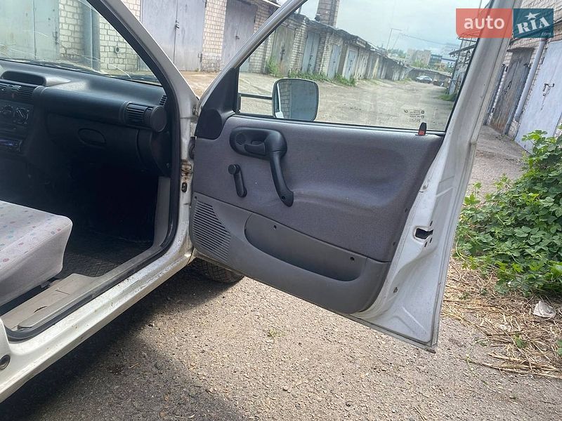 Вантажний фургон Opel Combo 1998 в Дніпрі