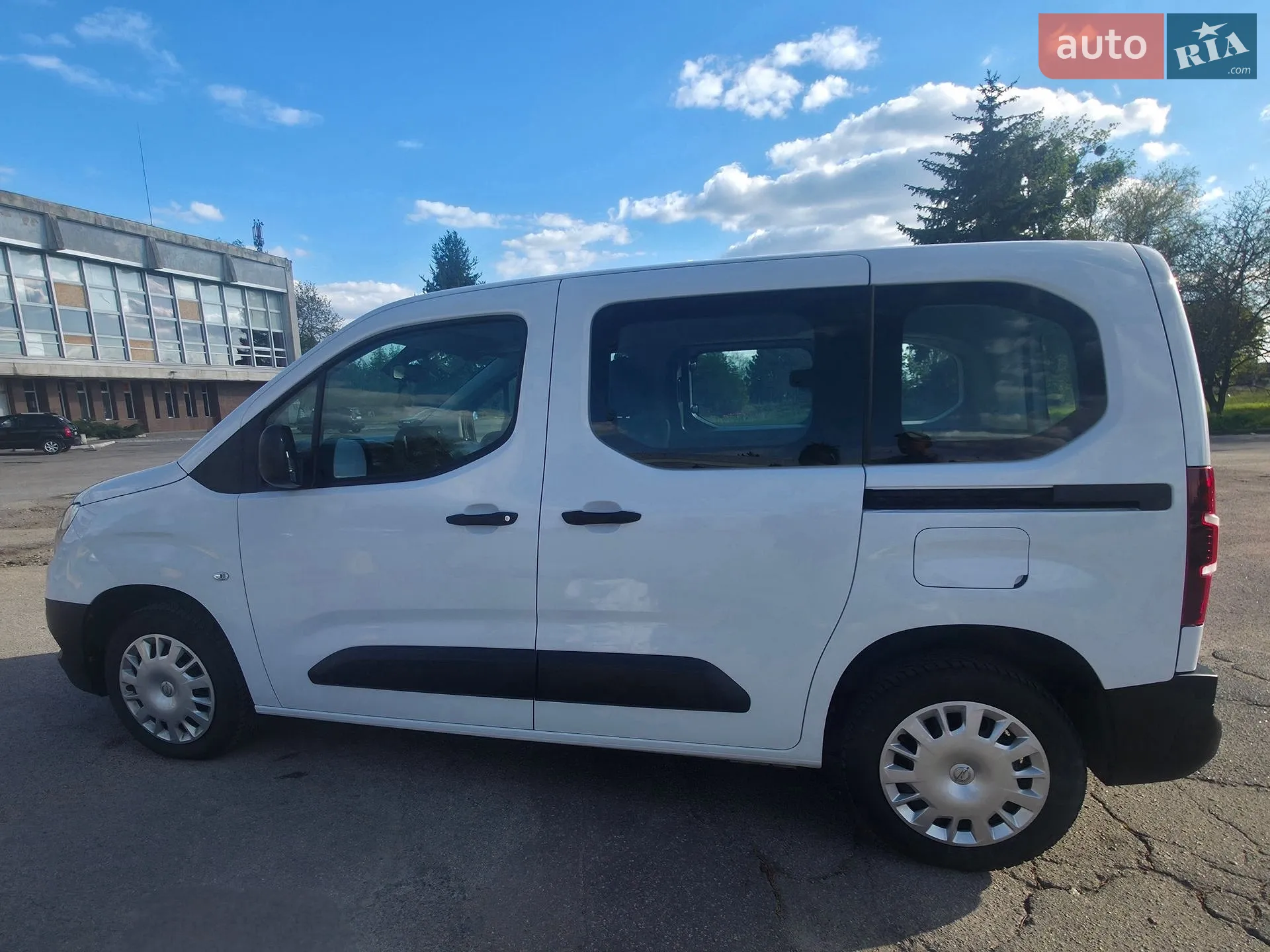 2024 Opel Combo - мініатюра 2