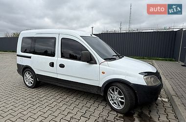 Мінівен Opel Combo 2002 в Коломиї