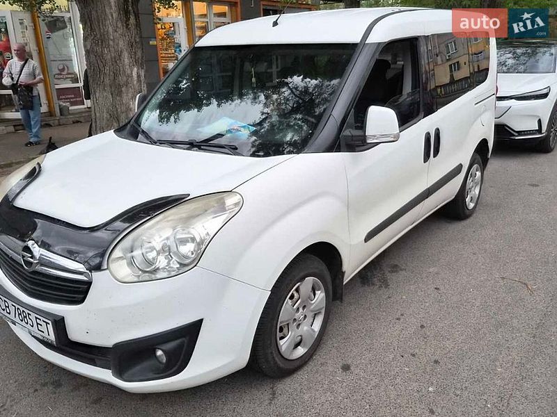 Opel Combo 2012