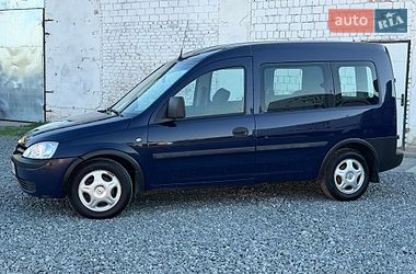 Минивэн Opel Combo 2003 в Дрогобыче