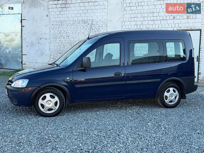Минивэн Opel Combo 2003 в Дрогобыче