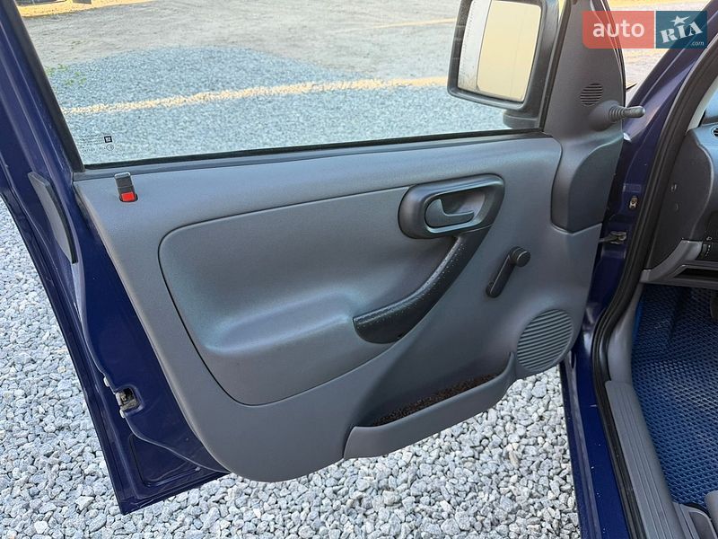 Минивэн Opel Combo 2003 в Дрогобыче