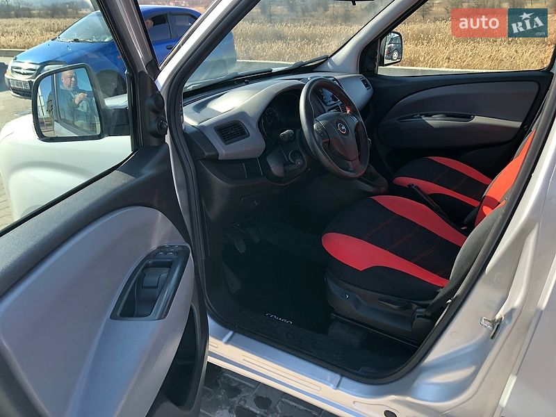 Мінівен Opel Combo 2016 в Києві