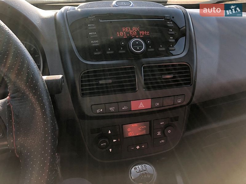 Мінівен Opel Combo 2016 в Києві