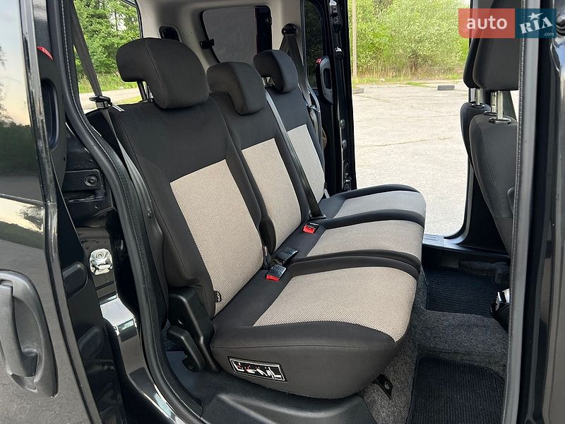 Мінівен Opel Combo 2012 в Дрогобичі
