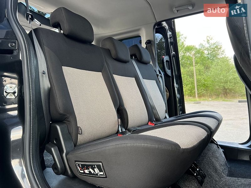 Мінівен Opel Combo 2012 в Дрогобичі