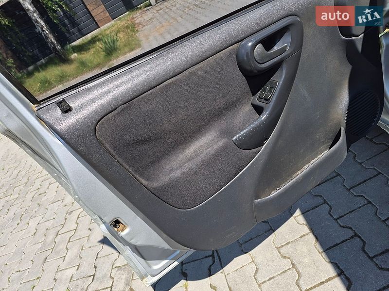 Мінівен Opel Combo 2006 в Чернівцях