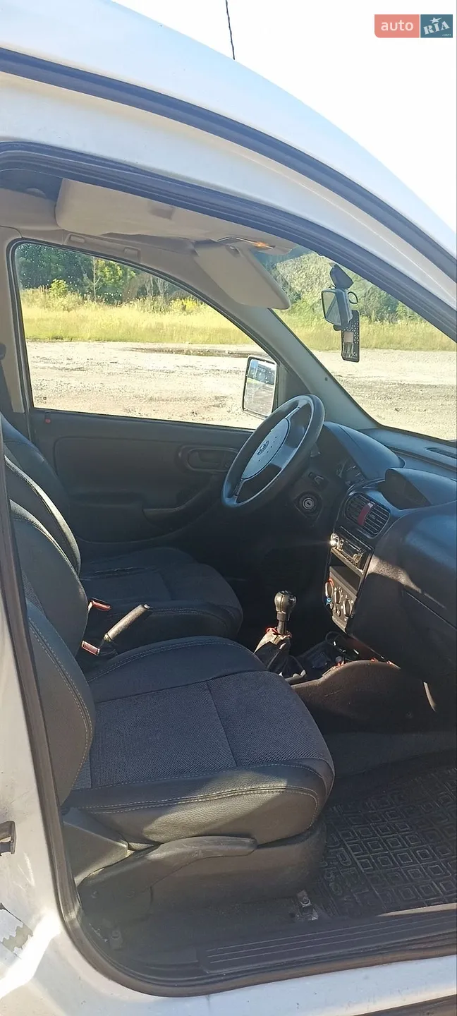 2011 Opel Combo - мініатюра 8
