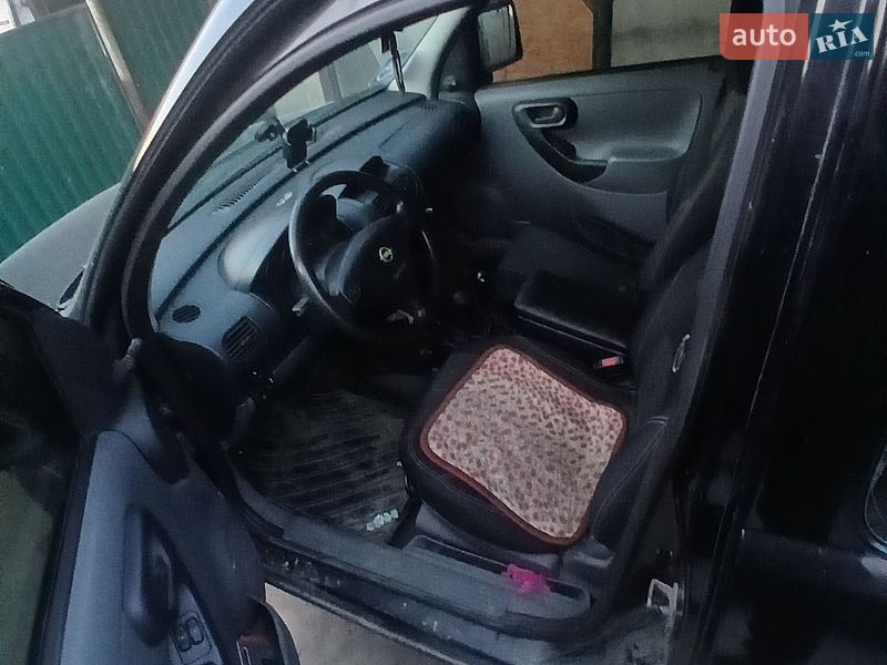 Минивэн Opel Combo 2002 в Баре