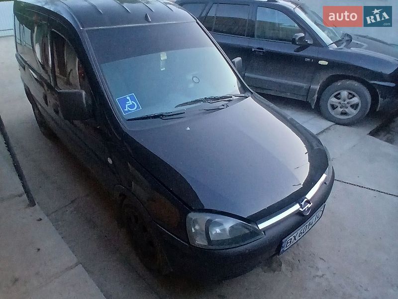 Минивэн Opel Combo 2002 в Баре