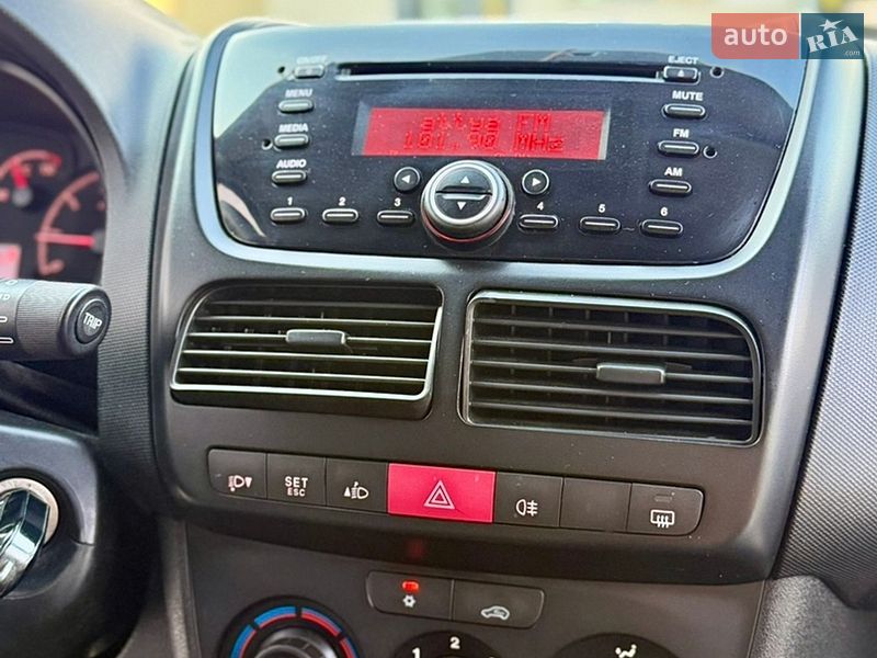 Мінівен Opel Combo 2012 в Виноградові