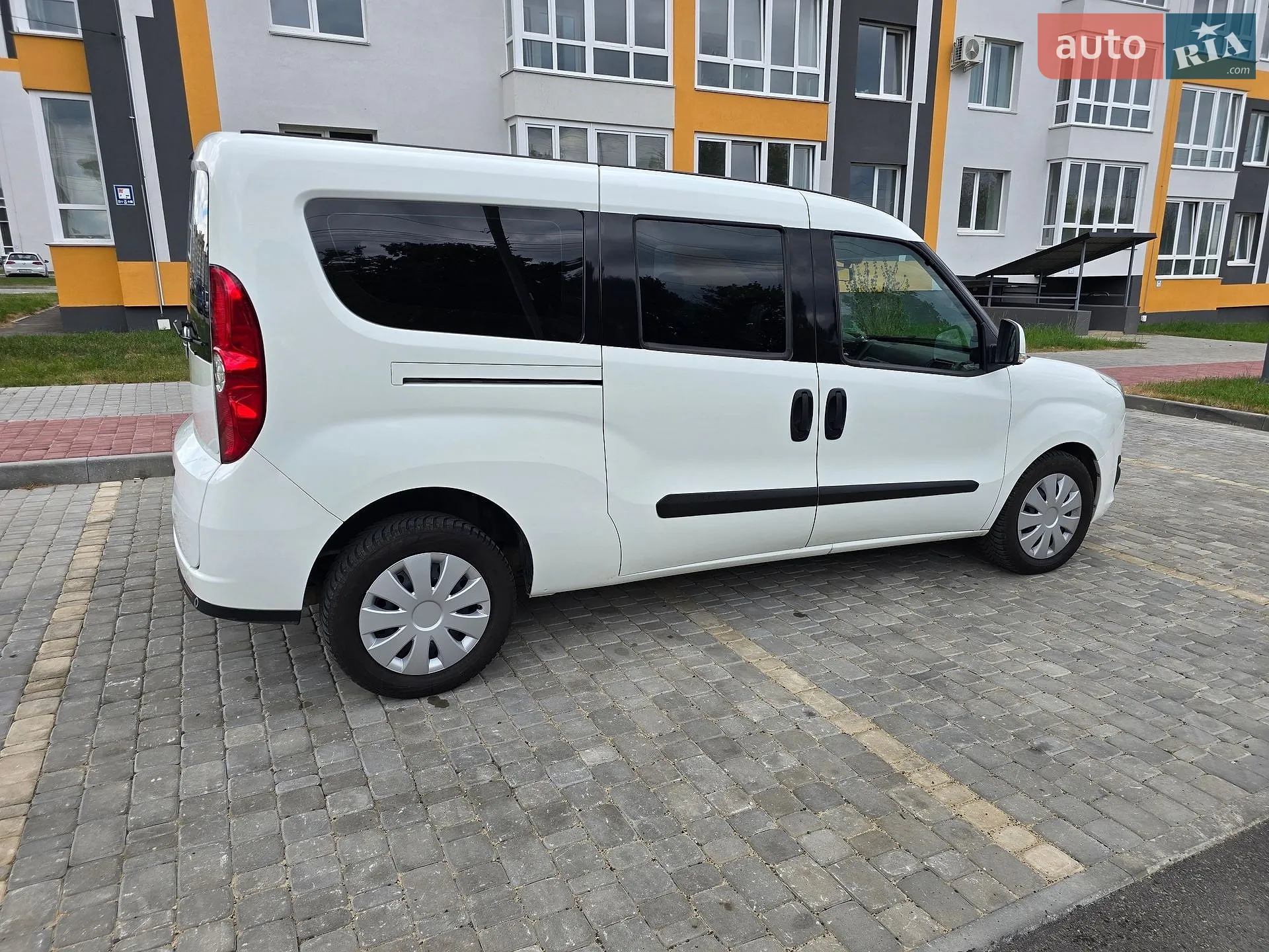2018 Opel Combo - мініатюра 12