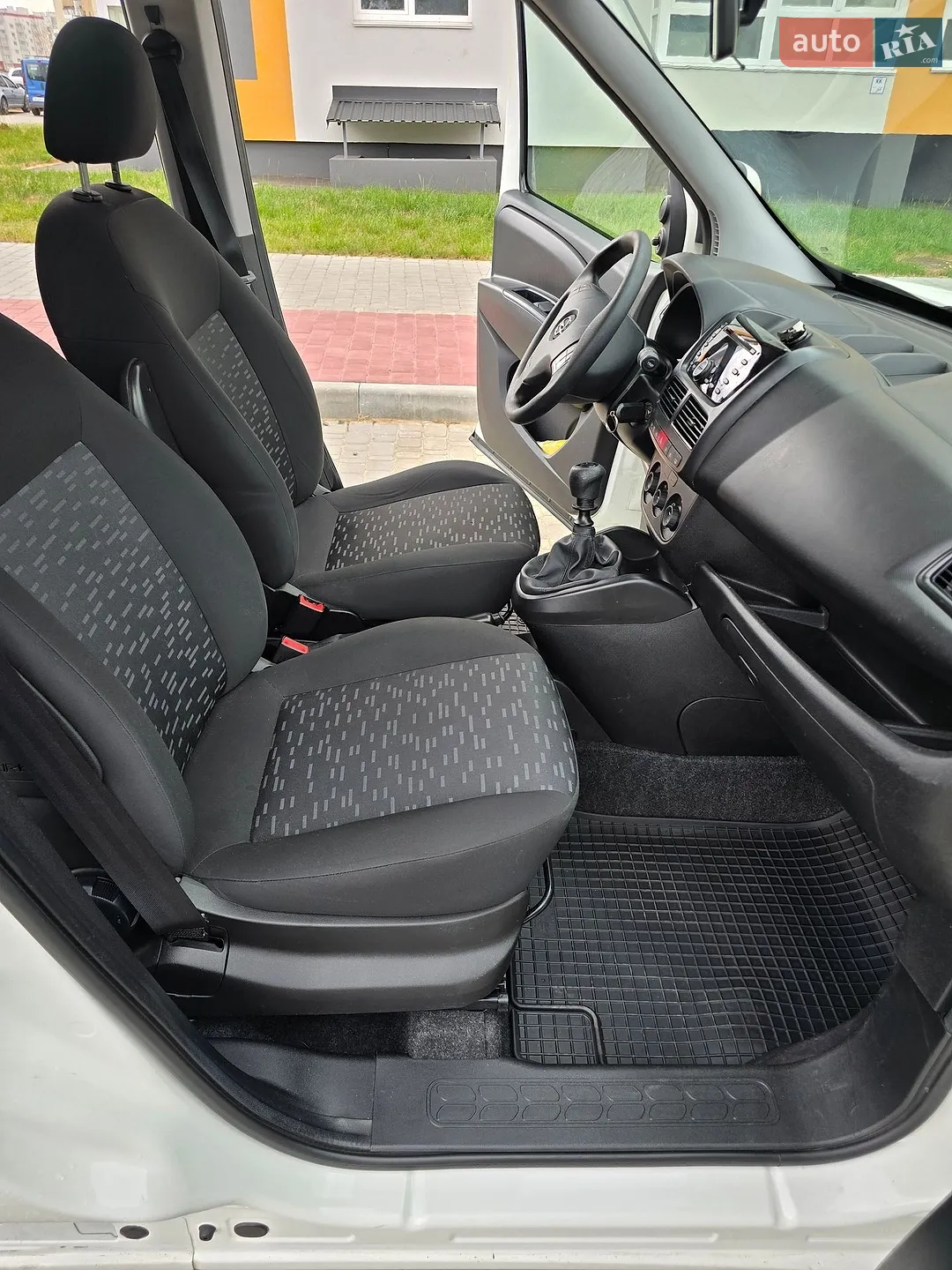 2018 Opel Combo - мініатюра 23