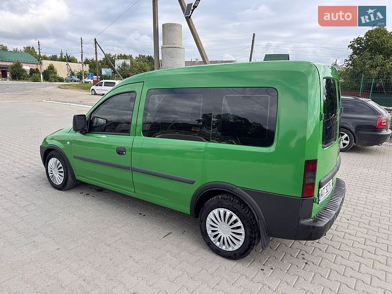 Мінівен Opel Combo 2006 в Чернівцях