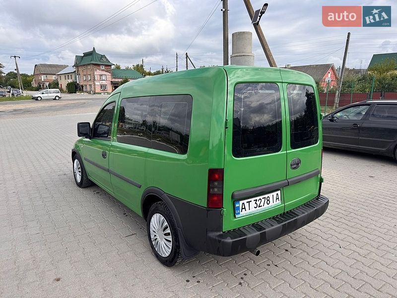 Мінівен Opel Combo 2006 в Чернівцях